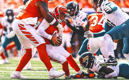 Joe Burrow Likely Out For Season Unless Bengals Make Playoffs