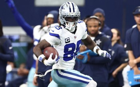CeeDee Lamb injury update: Cowboys star ruled out after injuring ankle against Bears, says he'll play Week 4