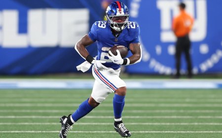 Giants RB Tyrone Tracy to reportedly miss time with dislocated shoulder, opening door for Cam Skattebo