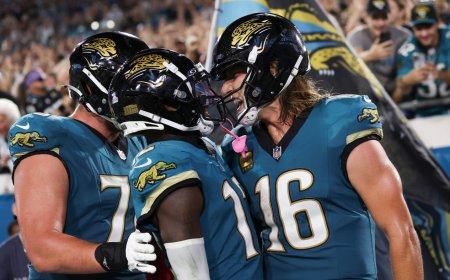 Jaguars get statement win over Chiefs; Dodgers, Brewers game away from NLCS; how Yankees can climb back