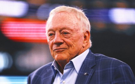 Cowboys Owner Jerry Jones Will Reportedly Receive $250K Fine for Obscene Gesture