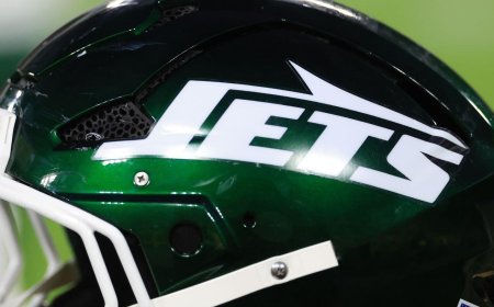 Jets countersue ex-executive, cite nearly 4,000 deleted texts in alleged plot against team president