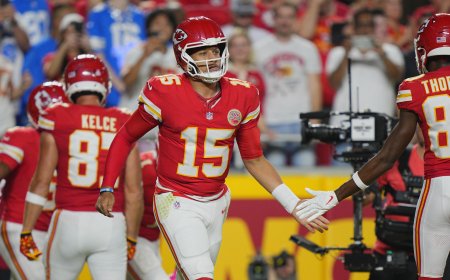 NFL Week 6: Five things we liked and didn't like, including Chiefs' new-look offense, Justin Fields regressing