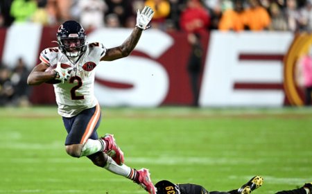 DJ Moore injury: Bears wide receiver hospitalized following Chicago's win over Commanders