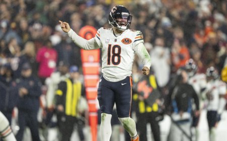 Caleb Williams, Jake Moody embody Bears' newfound resilience in 'Monday Night Football' win over Commanders