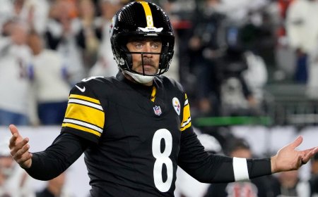 Irate Aaron Rodgers lashes out at two Steelers teammates for very different reasons in wild loss to Bengals