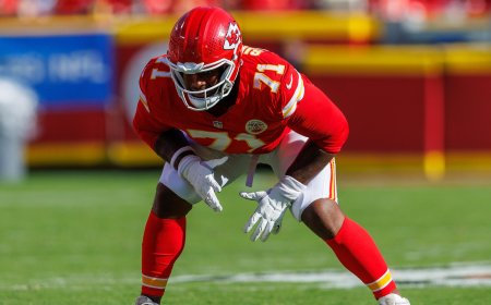 Chiefs left tackle Josh Simmons to miss second straight game due to personal reasons