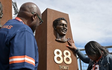 Demaryius Thomas posthumously inducted into Broncos Ring of Fame in halftime ceremony