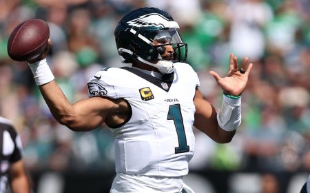 Eagles vs. Vikings: Where to watch NFL Week 7, betting odds, promos, score prediction for Hurts vs. Wentz
