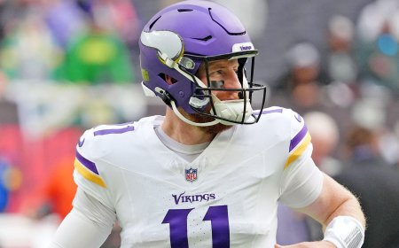 Chargers vs. Vikings NFL player props: Self-learning AI backs Carson Wentz over 222.5 passing yards on TNF