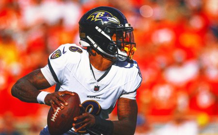 Ravens QB Lamar Jackson Expected To Return From Hamstring Injury vs. Dolphins