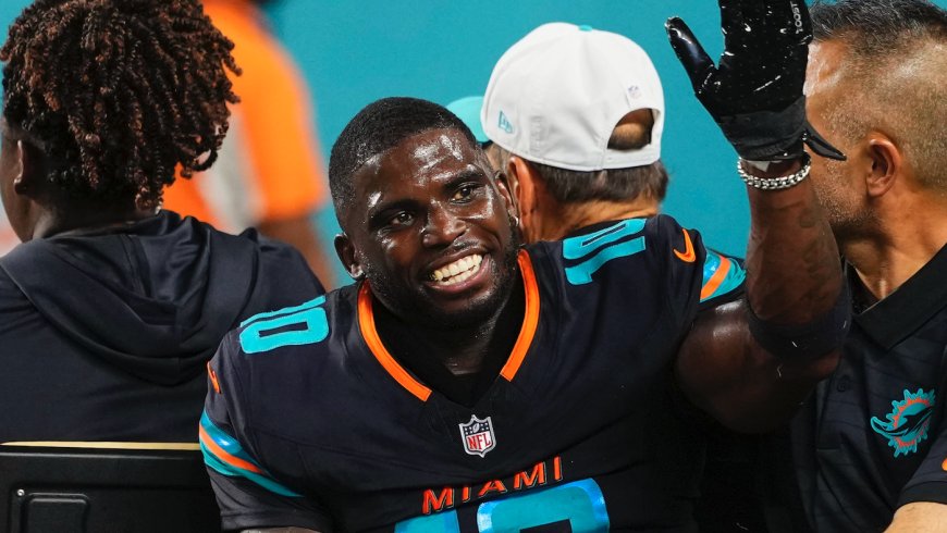 Tyreek Hill injury: Dolphins WR undergoes season-ending surgery to repair dislocated knee, torn ligaments