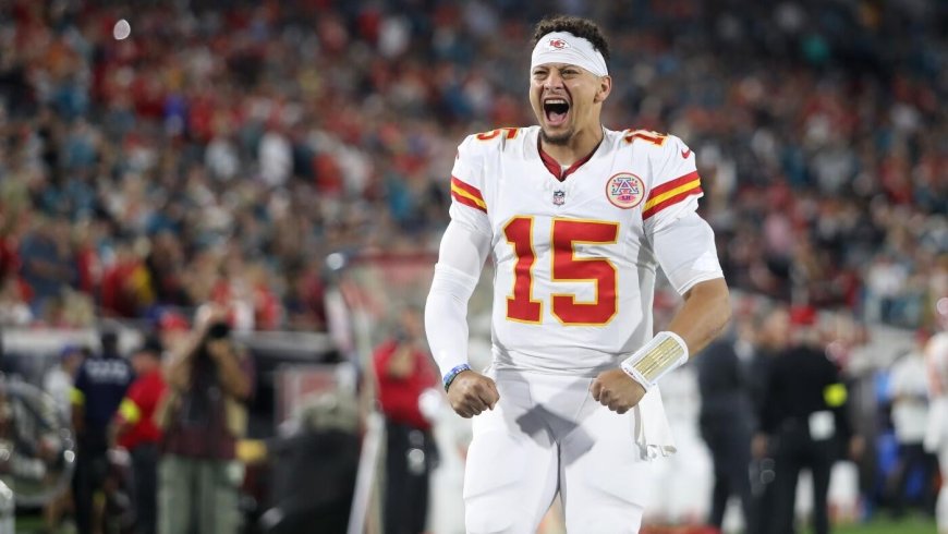Chiefs vs. Lions prediction, odds, start time: 2025 Week 6 Sunday Night Football picks from proven model