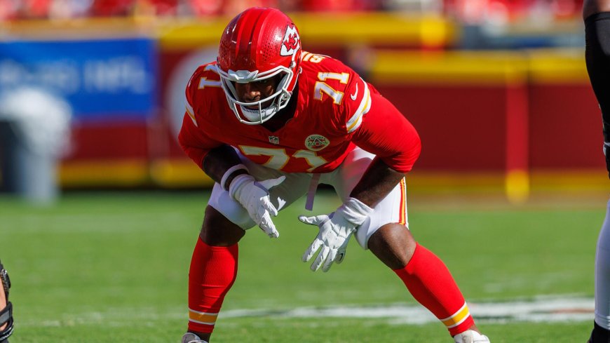 Chiefs left tackle Josh Simmons to miss second straight game due to personal reasons