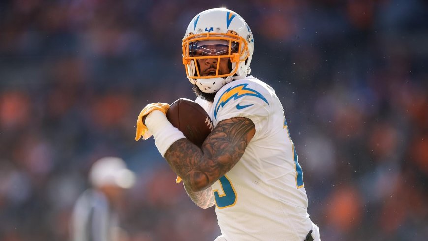 NFL predictions: How Chargers vs. Vikings Week 8 Thursday Night Football impacts Los Angeles' playoff hopes