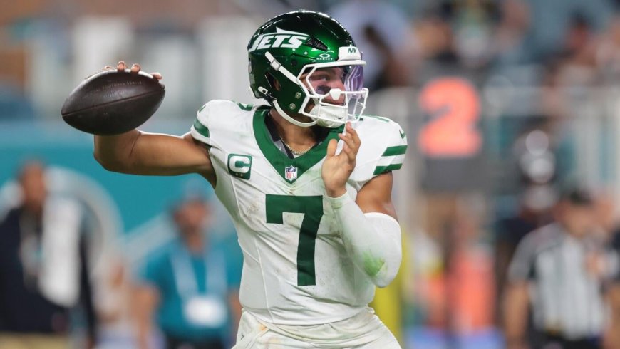 Jets rule out Tyrod Taylor due to knee injury; Justin Fields to start Week 8 vs. Bengals