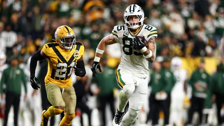 2025 National Tight Ends Day: Packers' Tucker Kraft saves otherwise quiet day on annual celebration