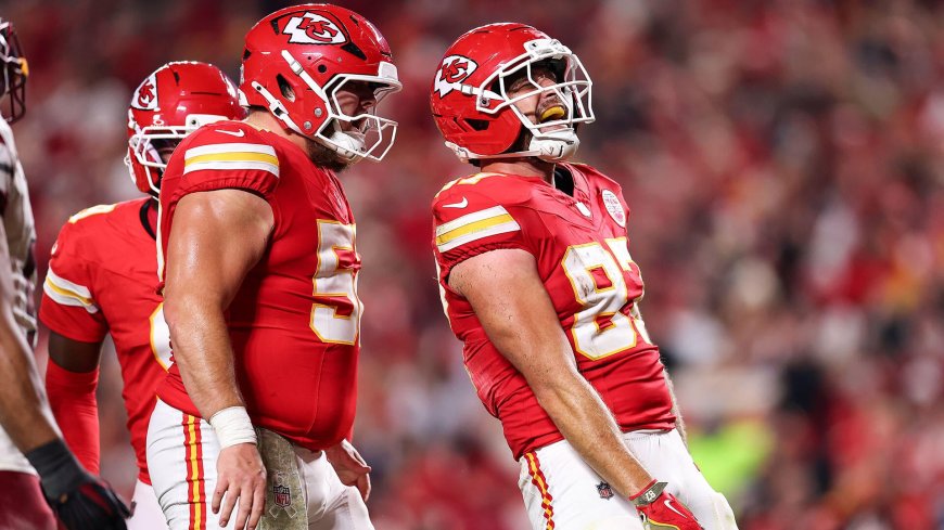 2025 NFL playoff picture, standings, predictions: Will Chiefs be AFC's No. 1 seed? Can Patriots win AFC East?