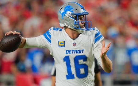 Week 10 NFL player props, picks, odds: Back Jared Goff Over 247.5 passing yards in Sunday NFL prop bets