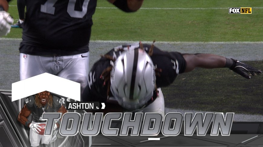 Raiders' Geno Smith passes 15-yard TD to Ashton Jeanty, taking lead over Jaguars | NFL Highlights