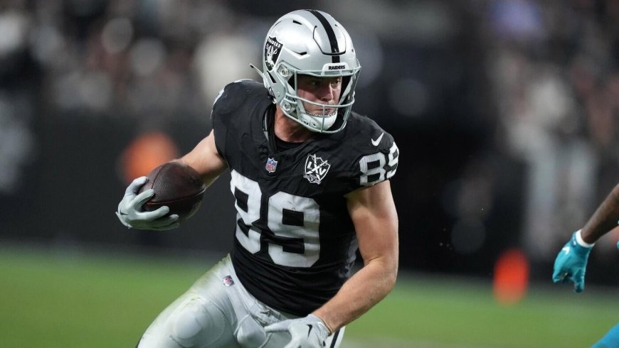 NFL DFS, Broncos vs. Raiders: FanDuel, DraftKings daily Fantasy picks, lineups for 'Thursday Night Football'