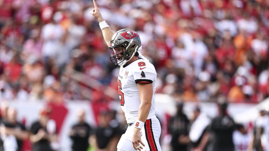 Projecting the 2025 NFL playoff field: Ravens miss out, Chiefs' AFC West reign ends, NFC's surprise top seed