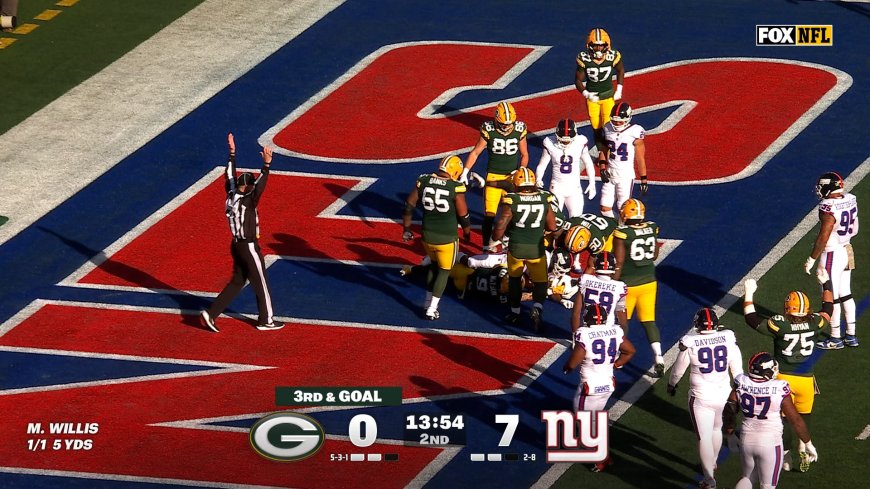 Malik Willis finds Christian Watson for one-yard TD, shrinking Packers' deficit against Giants | NFL Highlights