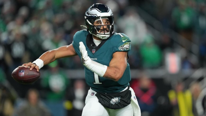 Jalen Hurts willing to 'hold myself accountable' amid reports of Eagles' frustration with his play this season