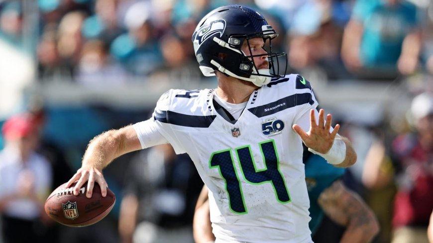 Week 12 NFL player props, odds, picks: Back Sam Darnold Over 240.5 passing yards in Sunday NFL prop bets