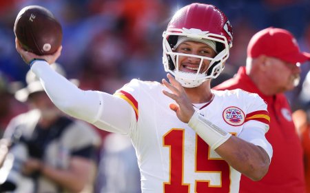 NFL DFS, Chiefs vs. Texans: Top daily Fantasy picks, lineups, advice, stacks for 'Sunday Night Football'