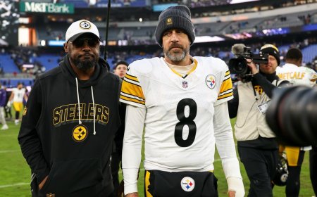 Aaron Rodgers hopes Steelers' win over Ravens will quiet the outside noise around Mike Tomlin