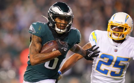 Eagles vs. Chargers Prediction, Odds, Picks for Monday Night Football