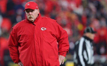 Andy Reid takes 'full responsibility' for Chiefs' failed fourth down plays as playoff hopes dwindle