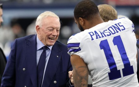 Cowboys' Jerry Jones says he's 'sad' for Micah Parsons after Packers star pass rusher suffers torn ACL
