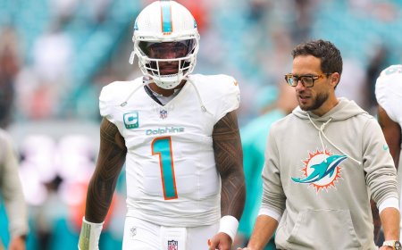 Dolphins' Mike McDaniel says 'everything is on the table' regarding potentially benching of QB Tua Tagovailoa