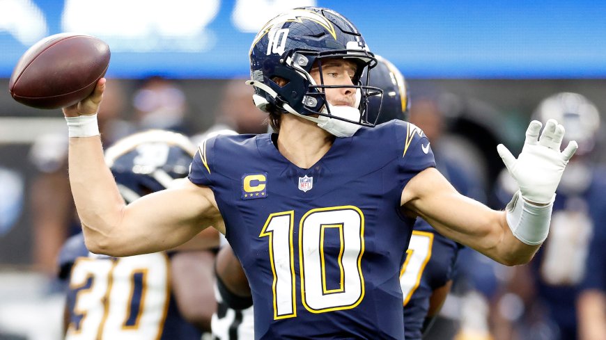 Justin Herbert injury update: Chargers QB listed as questionable vs. Eagles after having hand surgery