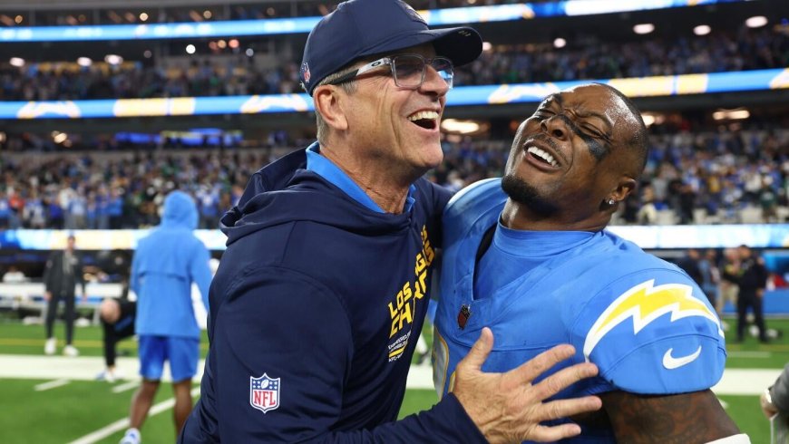 NFL Week 14 grades: Chargers earn C+ for wild Monday win over Eagles; Chiefs get C- for loss to Texans