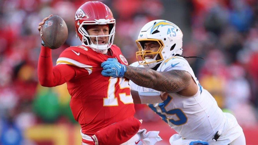 A brutal ending: Chiefs eliminated from playoffs by Chargers as Patrick Mahomes suffers torn ACL