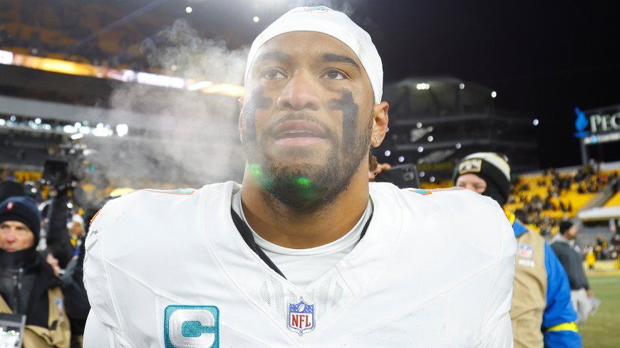 Tua Tagovailoa benched by Dolphins: Why numbers don't add up now to jettison Miami QB